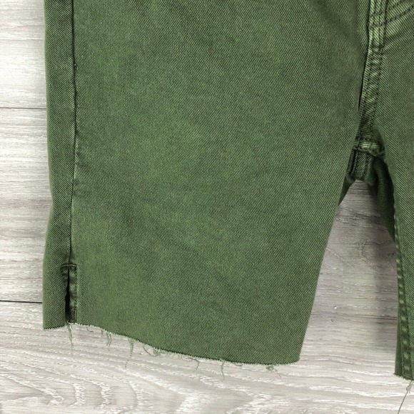 We The Free People Avery Bermuda Shorts In Army Green Sz 27 $78 Raw Hem … - Picture 6 of 8